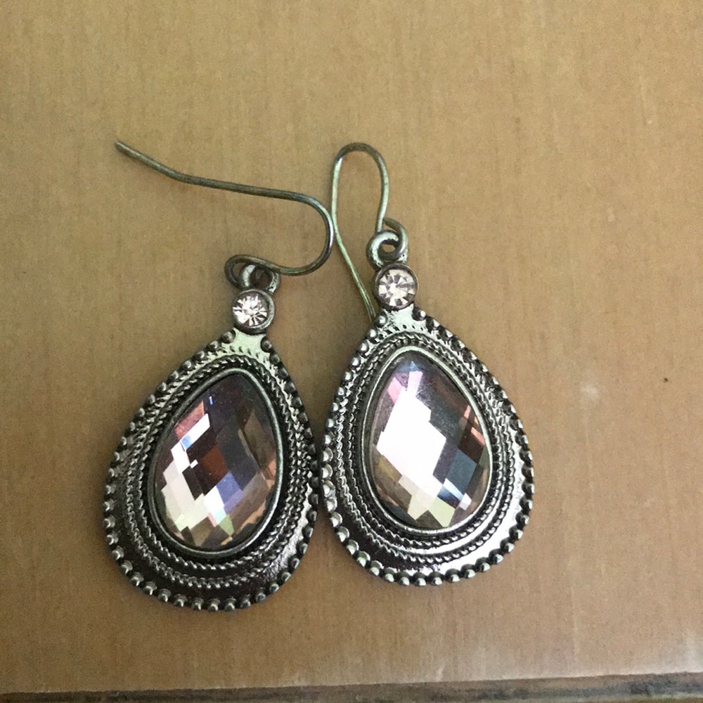 Dangle earrings